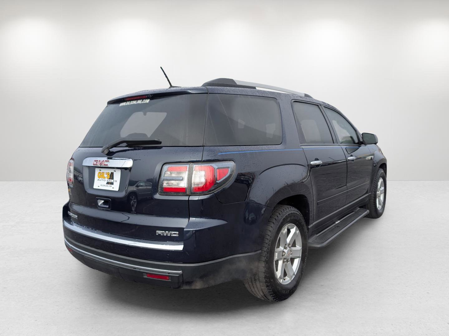 Used 2016 GMC Acadia SLE image 4