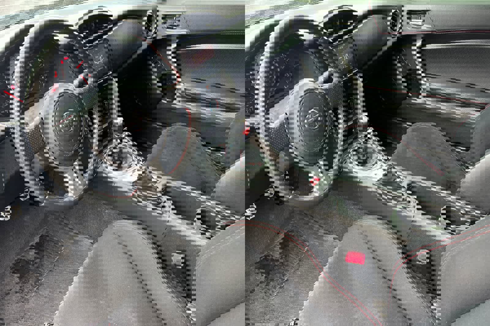 Used 2013 Scion FR-S image 11