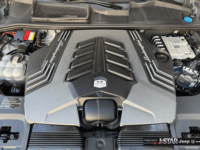 Used 2022 Lamborghini Urus AWD/4WD image 34