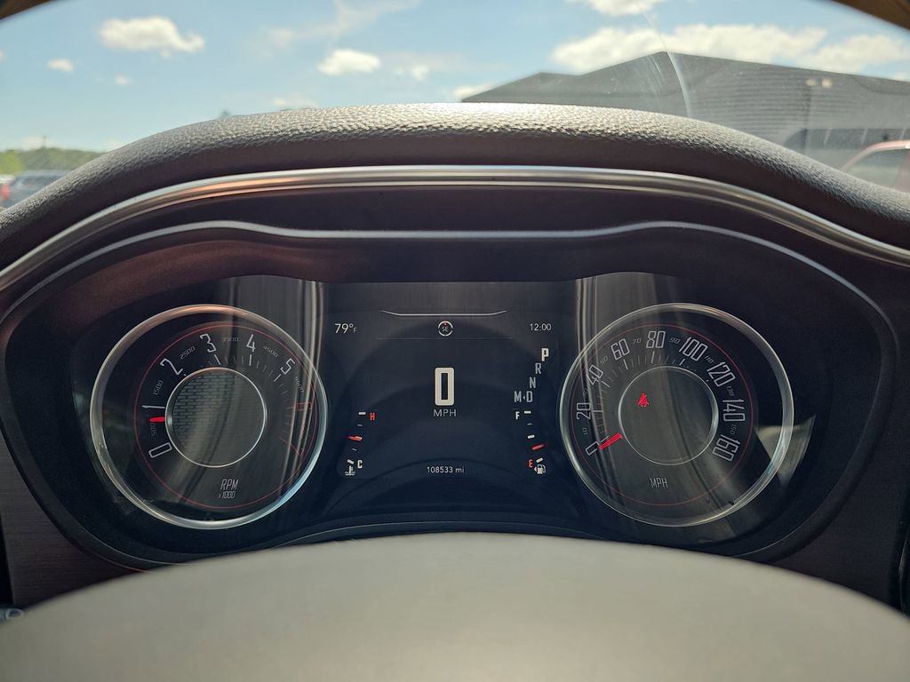 Used 2016 Dodge Challenger R/T image 22