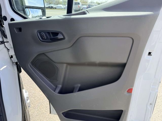 Used 2023 Ford Transit 250 Low Roof AWD image 10