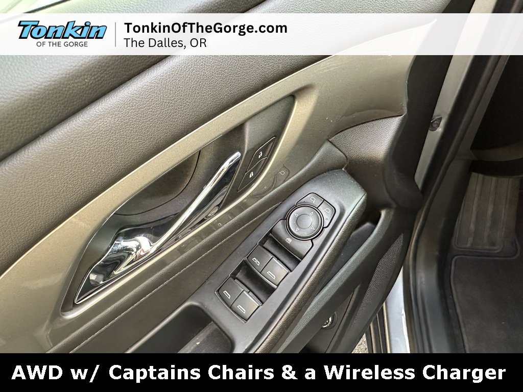 Used 2023 Chevrolet Traverse LT image 13