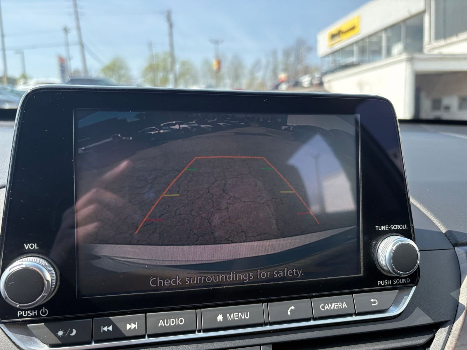 Used 2025 Nissan Altima 2.5 SV image 23