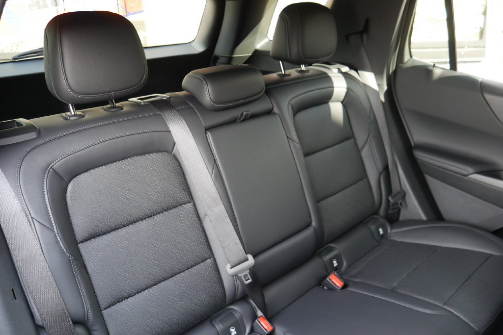 New 2027 Chevrolet Equinox LT w/ Convenience Package II AWD/4WD image 14