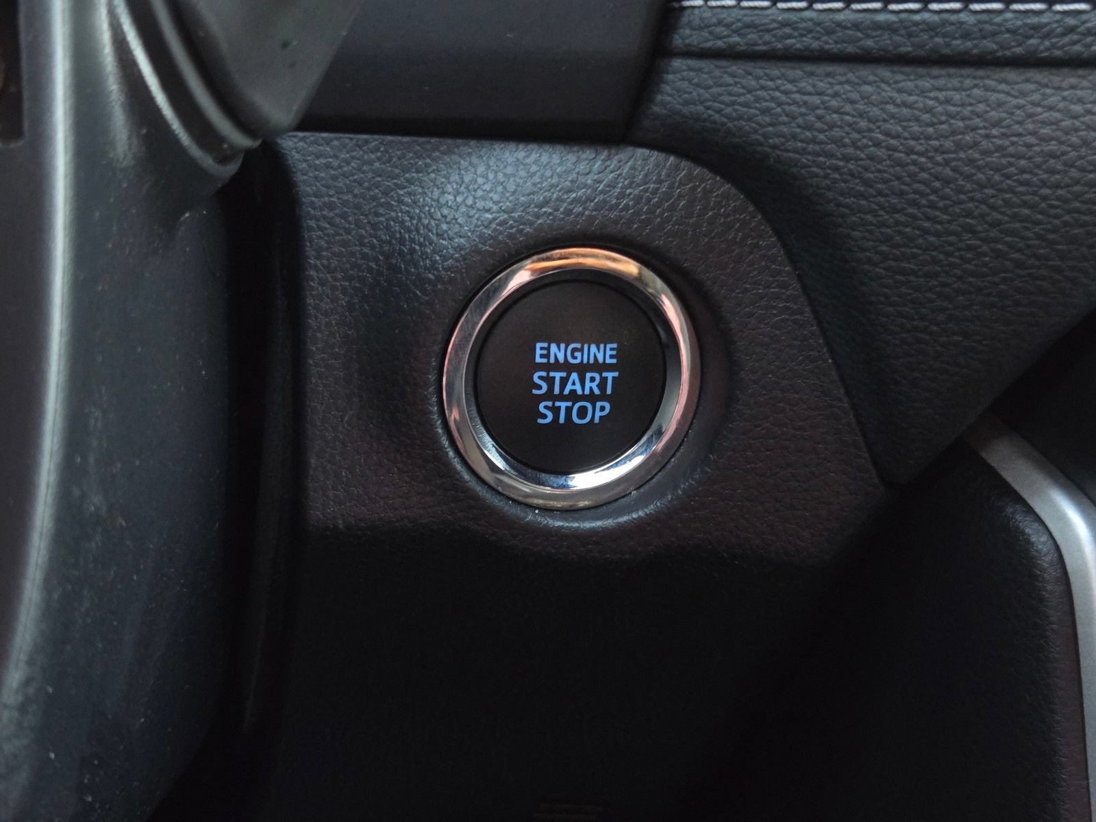 Certified 2022 Toyota RAV4 XLE AWD/4WD image 18