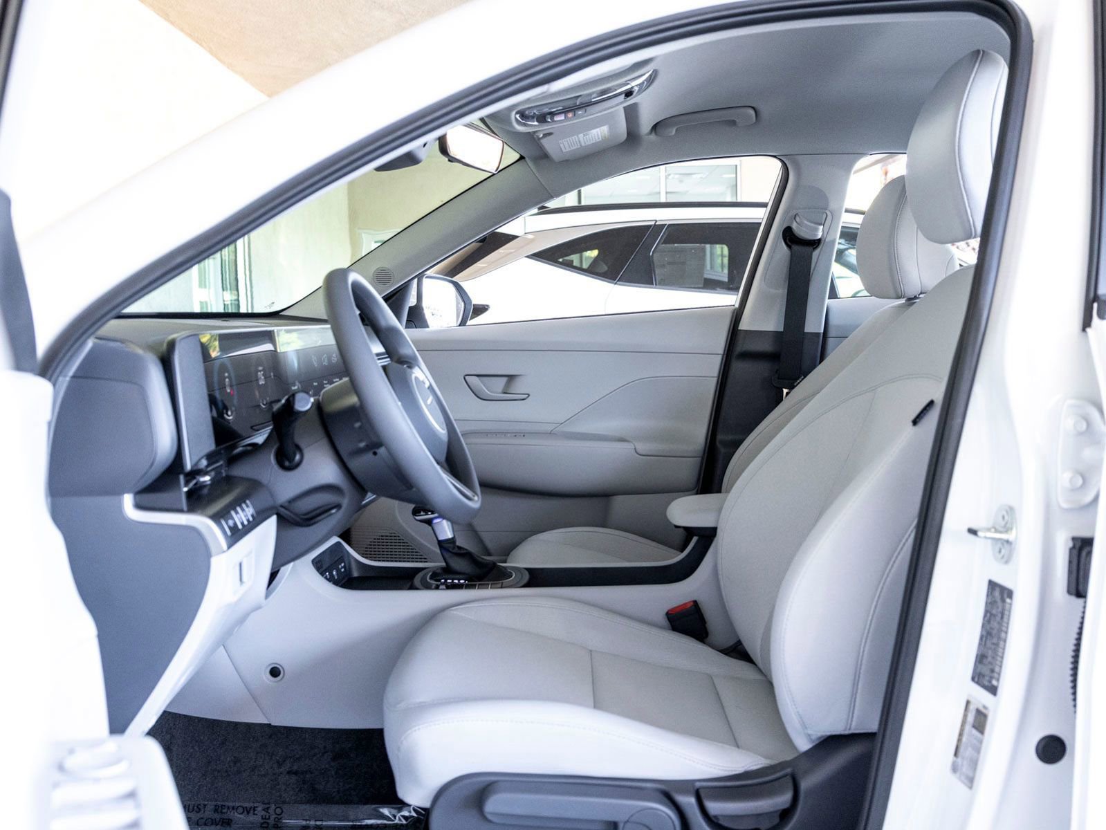 New 2025 Hyundai Kona SE image 16