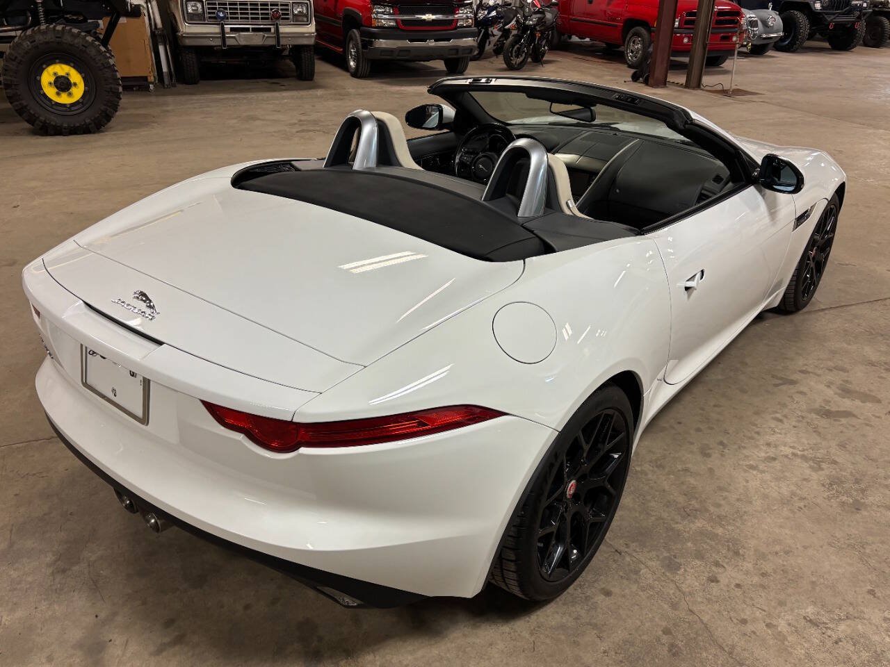 Used 2014 Jaguar F-TYPE Convertible RWD image 35