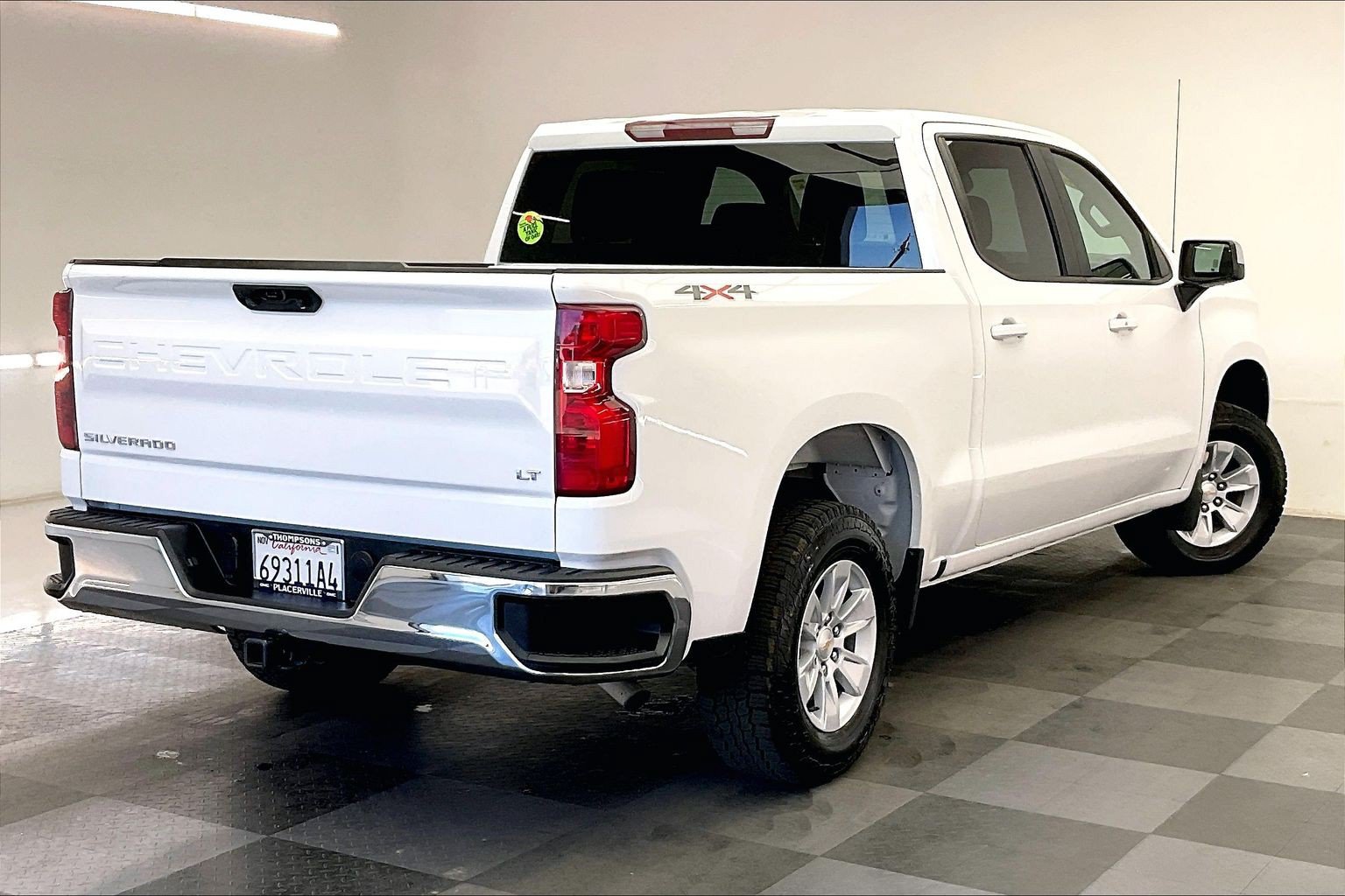 Used 2025 Chevrolet Silverado 1500 LT AWD/4WD image 13