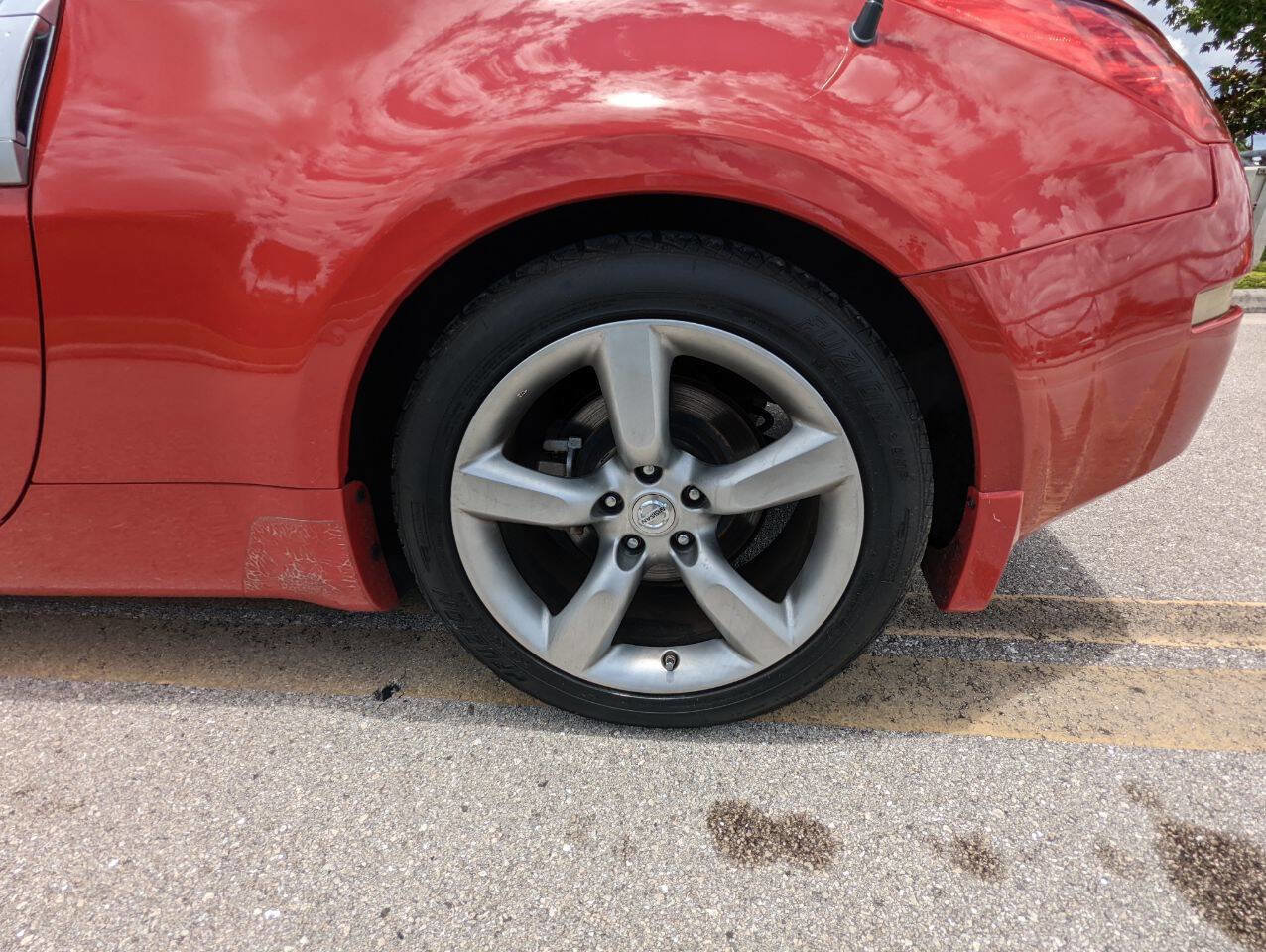 Used 2007 Nissan 350Z Touring image 24