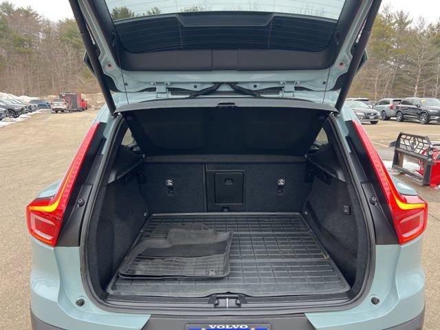 Used 2019 Volvo XC40 T5 Momentum image 20