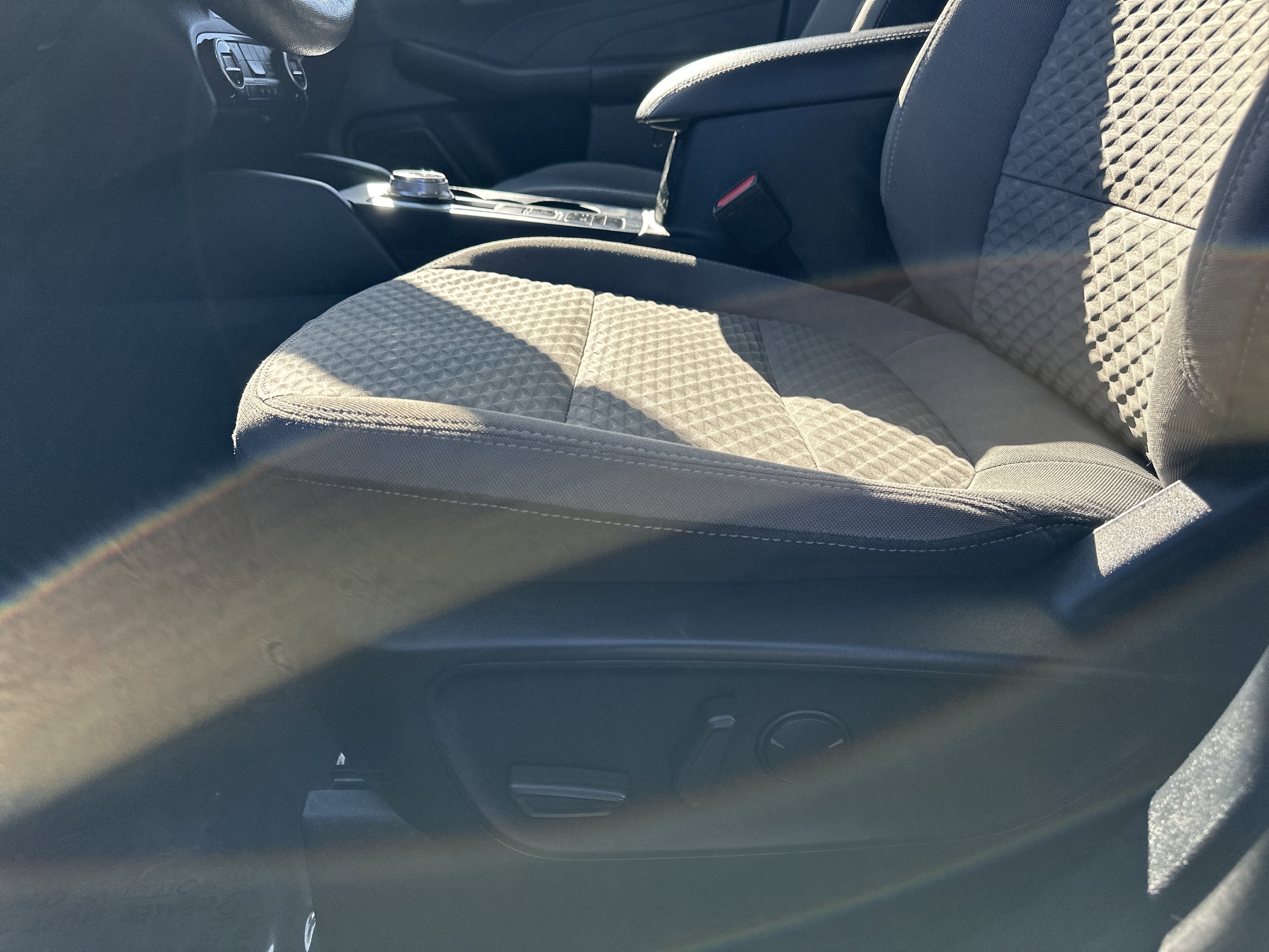 Used 2021 Ford Escape SE w/ Convenience Package image 16