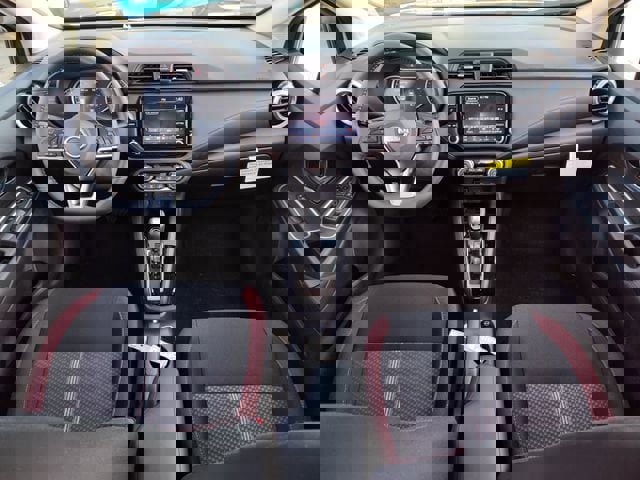 New 2025 Nissan Versa SR w/ Trunk Package image 13