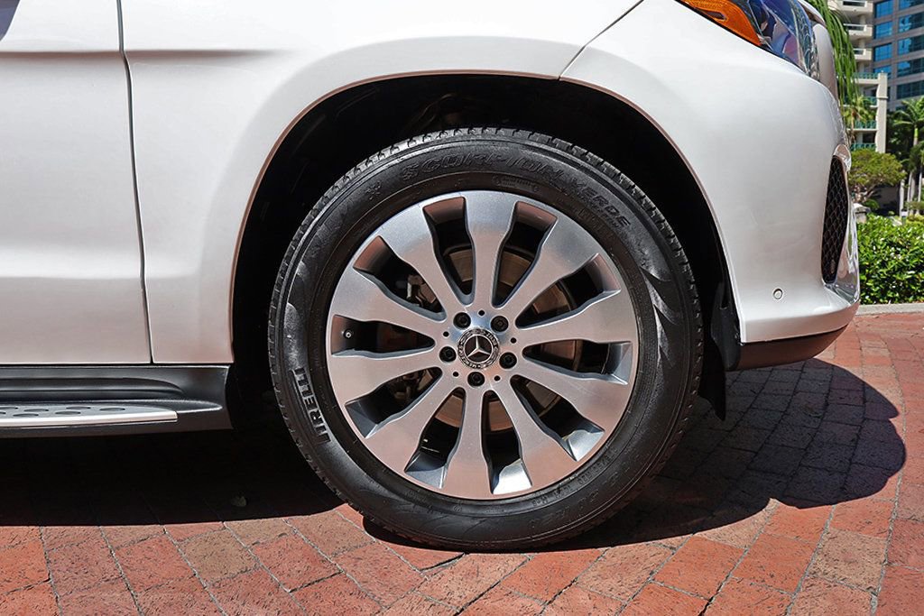 Used 2017 Mercedes-Benz GLS 450 4MATIC image 24