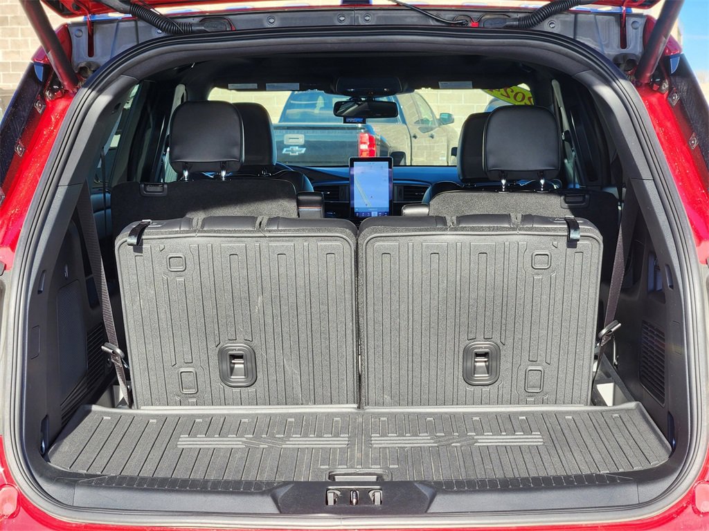 Used 2024 Ford Explorer ST w/ Equipment Group 401A image 12