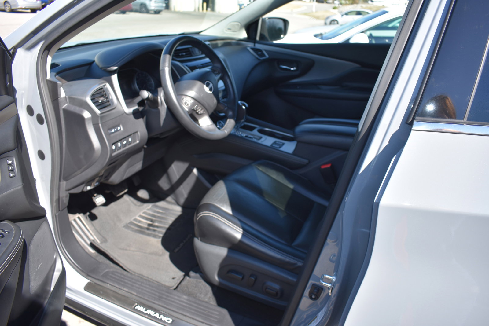 Used 2023 Nissan Murano SL image 11