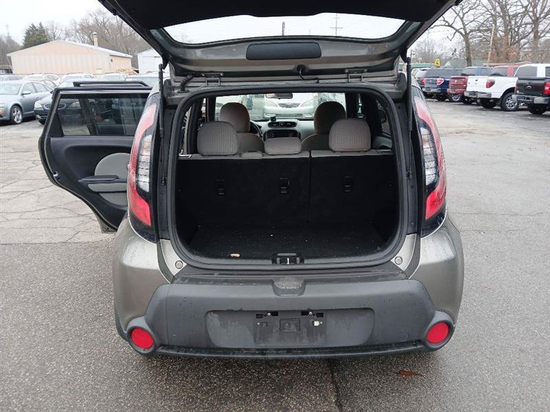 Used 2015 Kia Soul FWD image 12