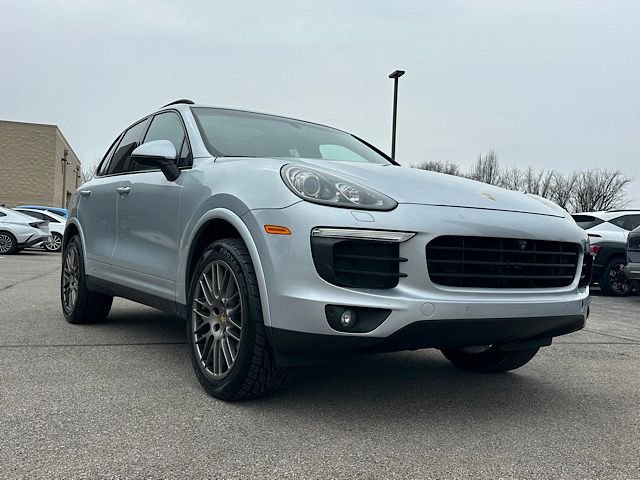 Used 2017 Porsche Cayenne AWD/4WD image 8