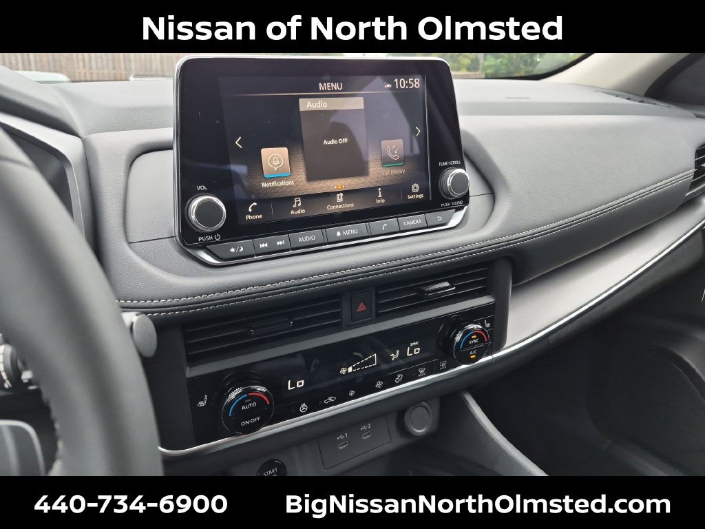 New 2026 Nissan Rogue Dark Armor AWD/4WD image 15