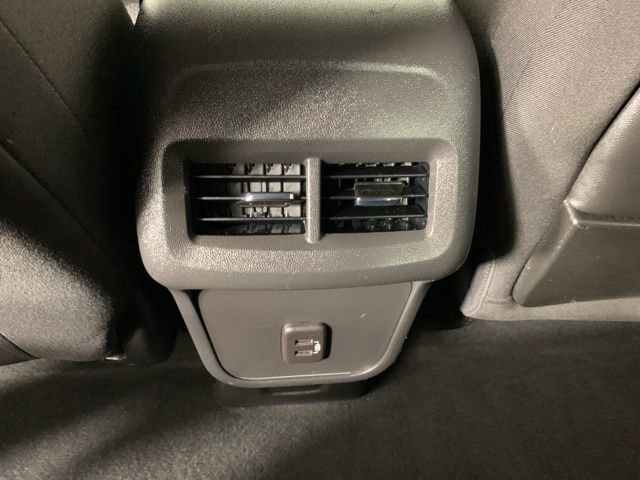 Used 2023 GMC Terrain SLE w/ Driver Convenience Package image 32