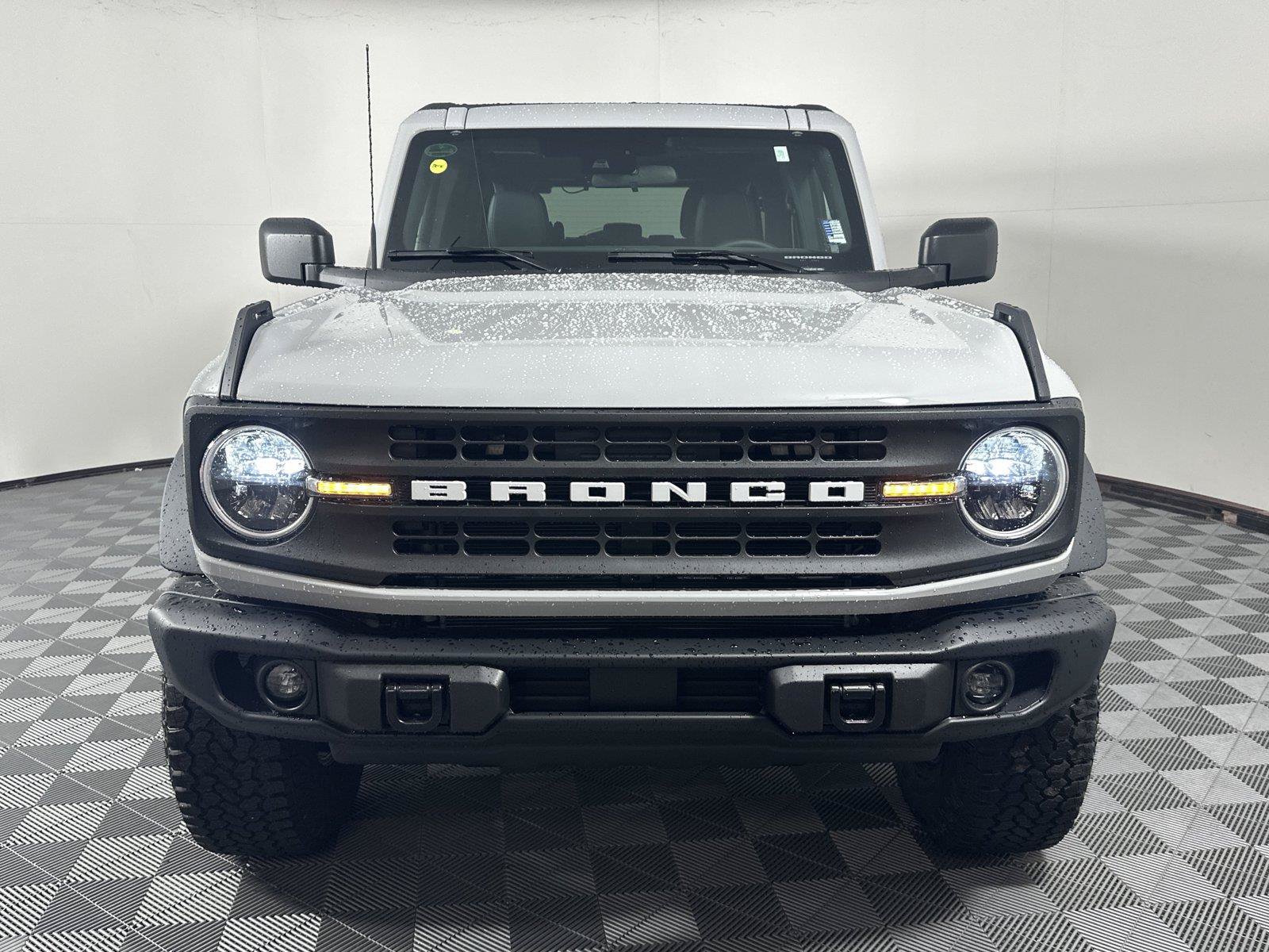 New 2026 Ford Bronco Big Bend w/ Black Diamond Package AWD/4WD image 2