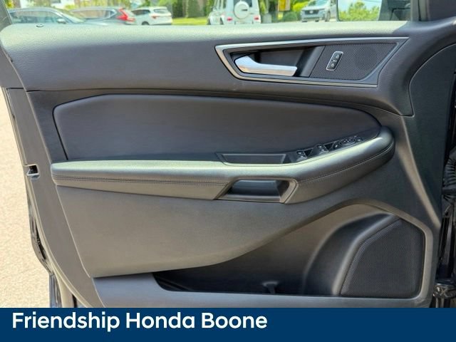 Used 2022 Ford Edge SE AWD/4WD image 12