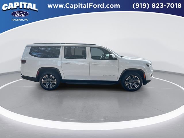 Used 2024 Jeep Wagoneer L Series II w/ Flexible Seating Group image 9