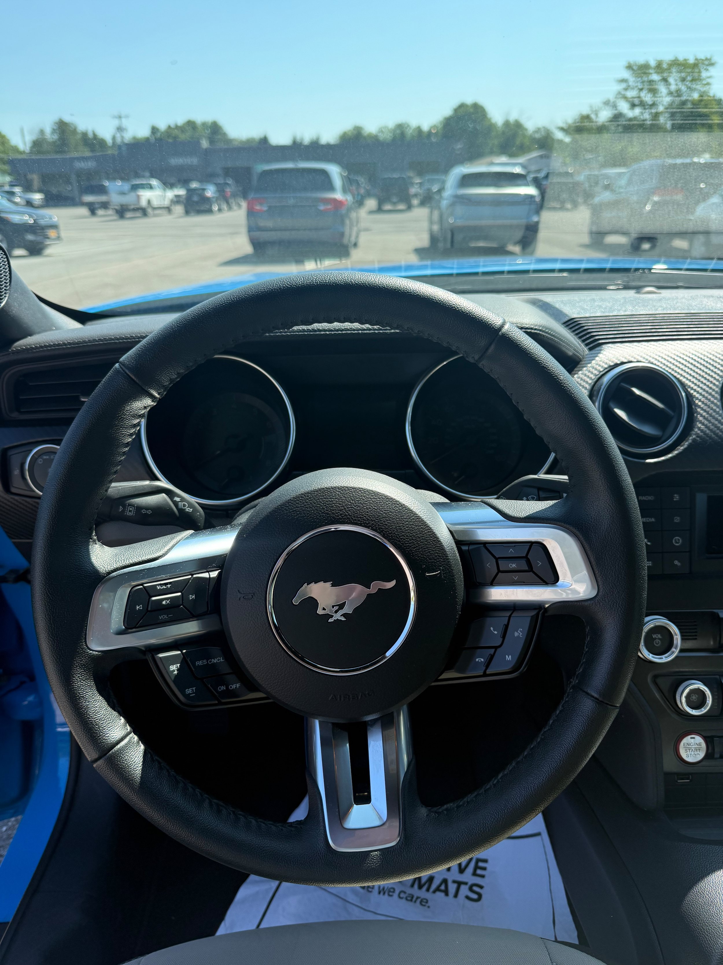 Used 2022 Ford Mustang Coupe RWD image 8