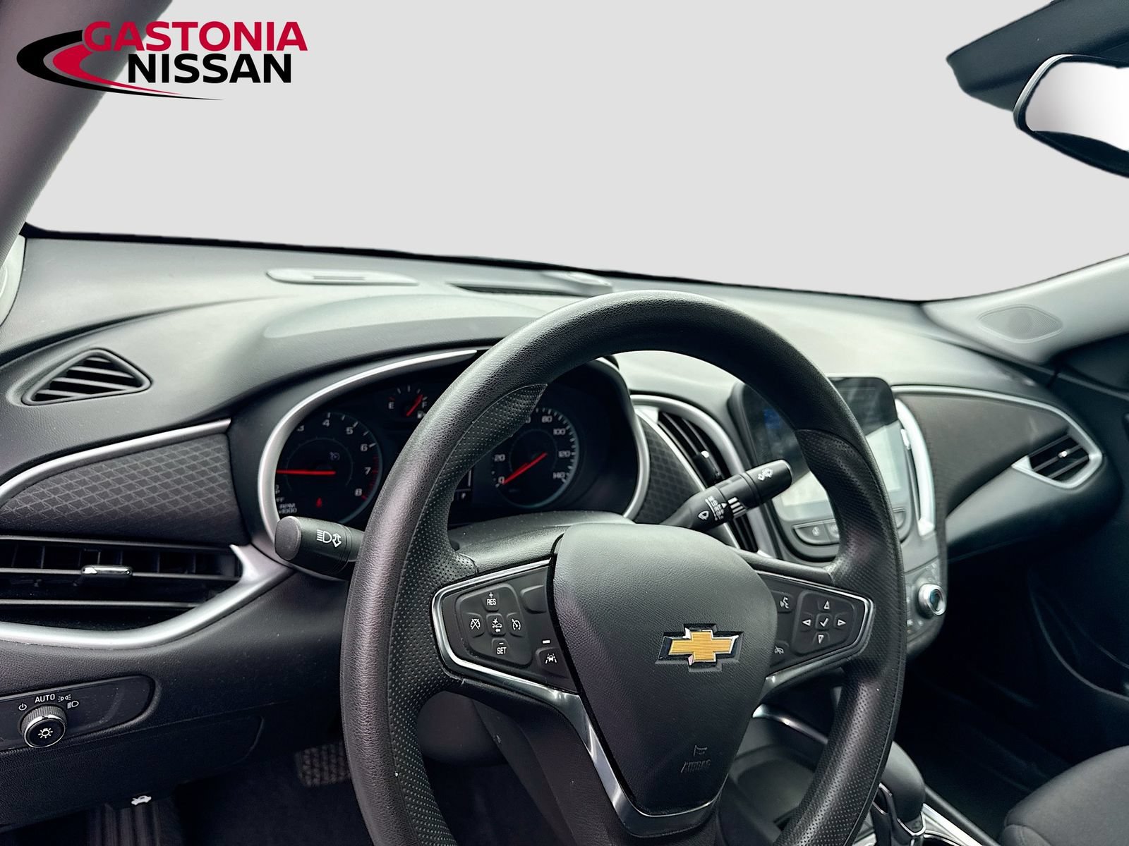 Used 2024 Chevrolet Malibu LT FWD image 11