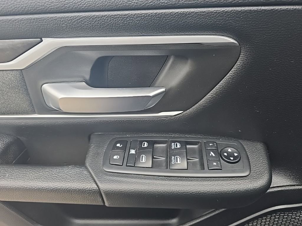 Used 2021 RAM 1500 Big Horn image 15