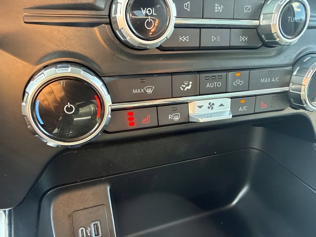 Used 2023 Ford F150 XLT w/ Equipment Group 302A High AWD/4WD image 13