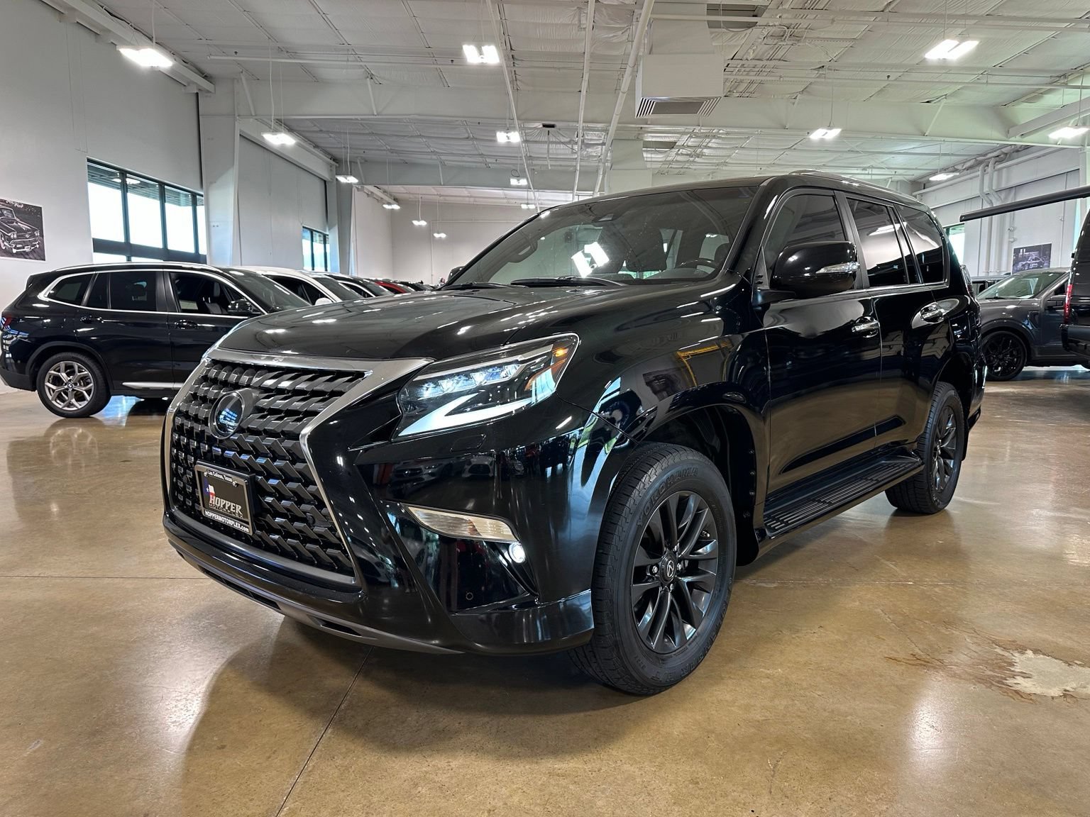 Used 2021 Lexus GX 460 Premium w/ Premium Package AWD/4WD image 3