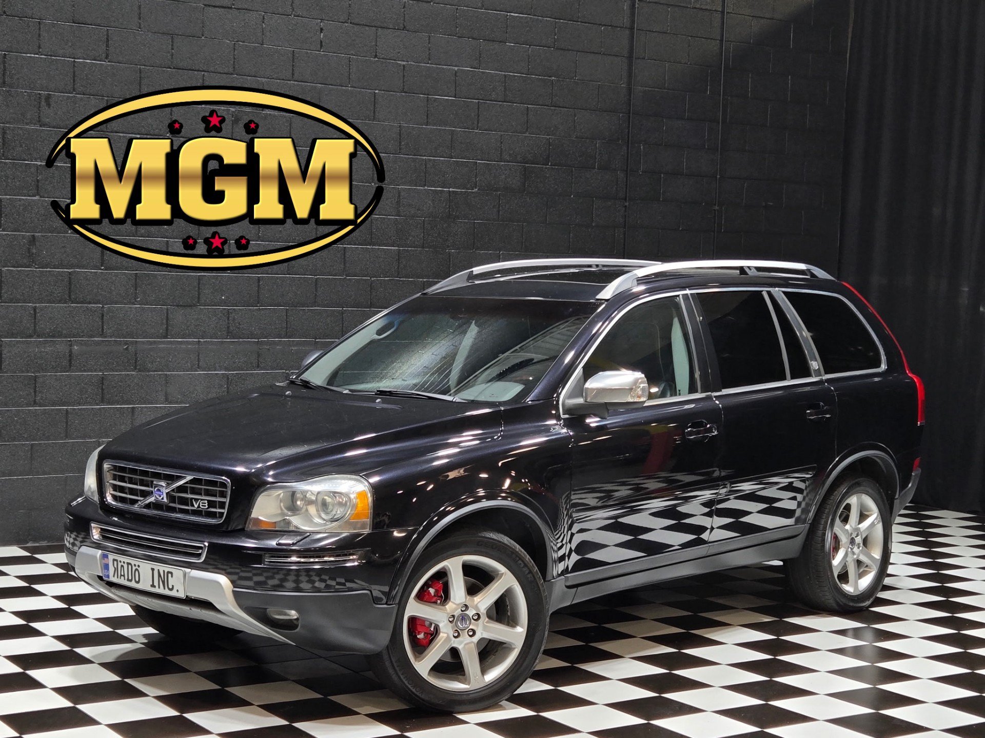 Used 2009 Volvo XC90 V8 R-Design AWD/4WD image 1