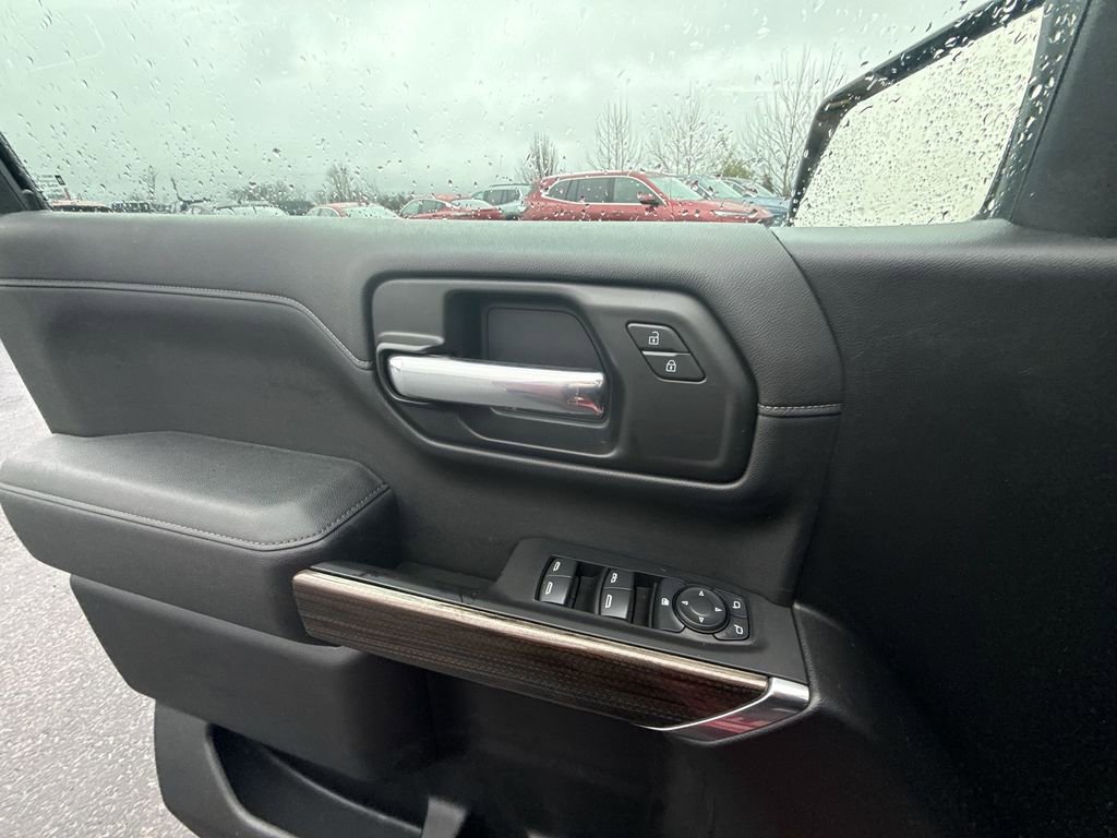 Certified 2020 Chevrolet Silverado 1500 RST image 30