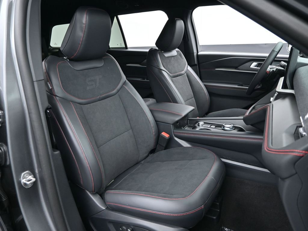 New 2026 Ford Explorer ST image 30
