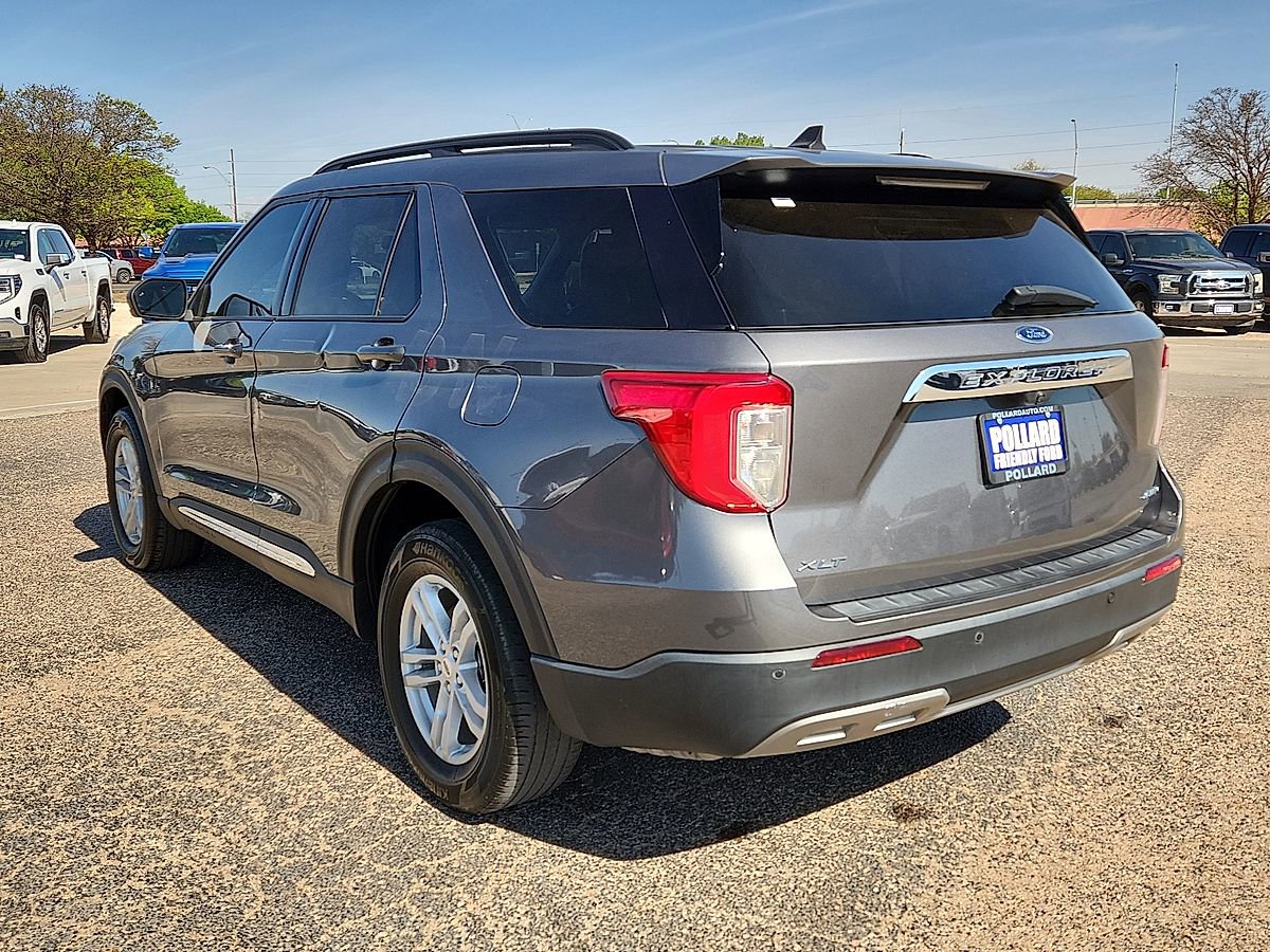 Used 2022 Ford Explorer XLT w/ Equipment Group 202A AWD/4WD image 2