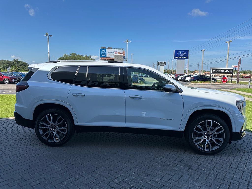 Used 2026 GMC Acadia Denali Ultimate AWD/4WD image 8