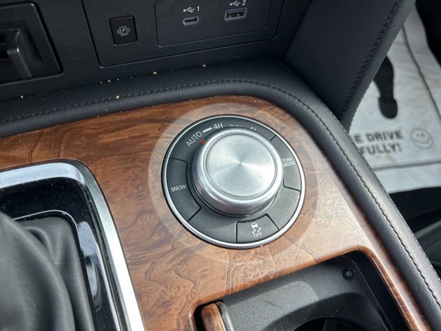 Used 2024 Nissan Armada SL w/ Captain's Chairs Package image 28