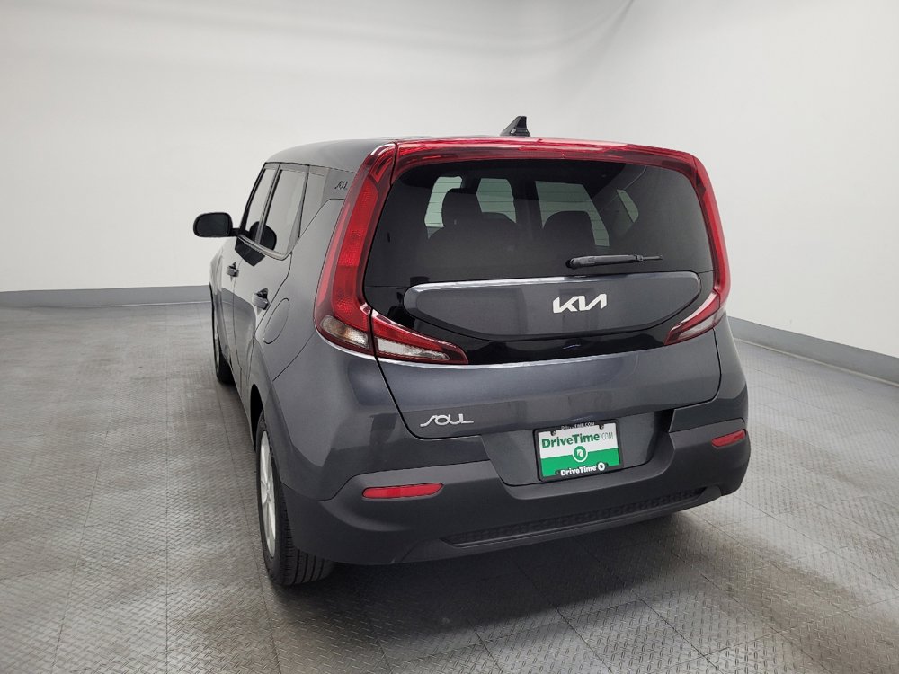 Used 2022 Kia Soul LX FWD image 6