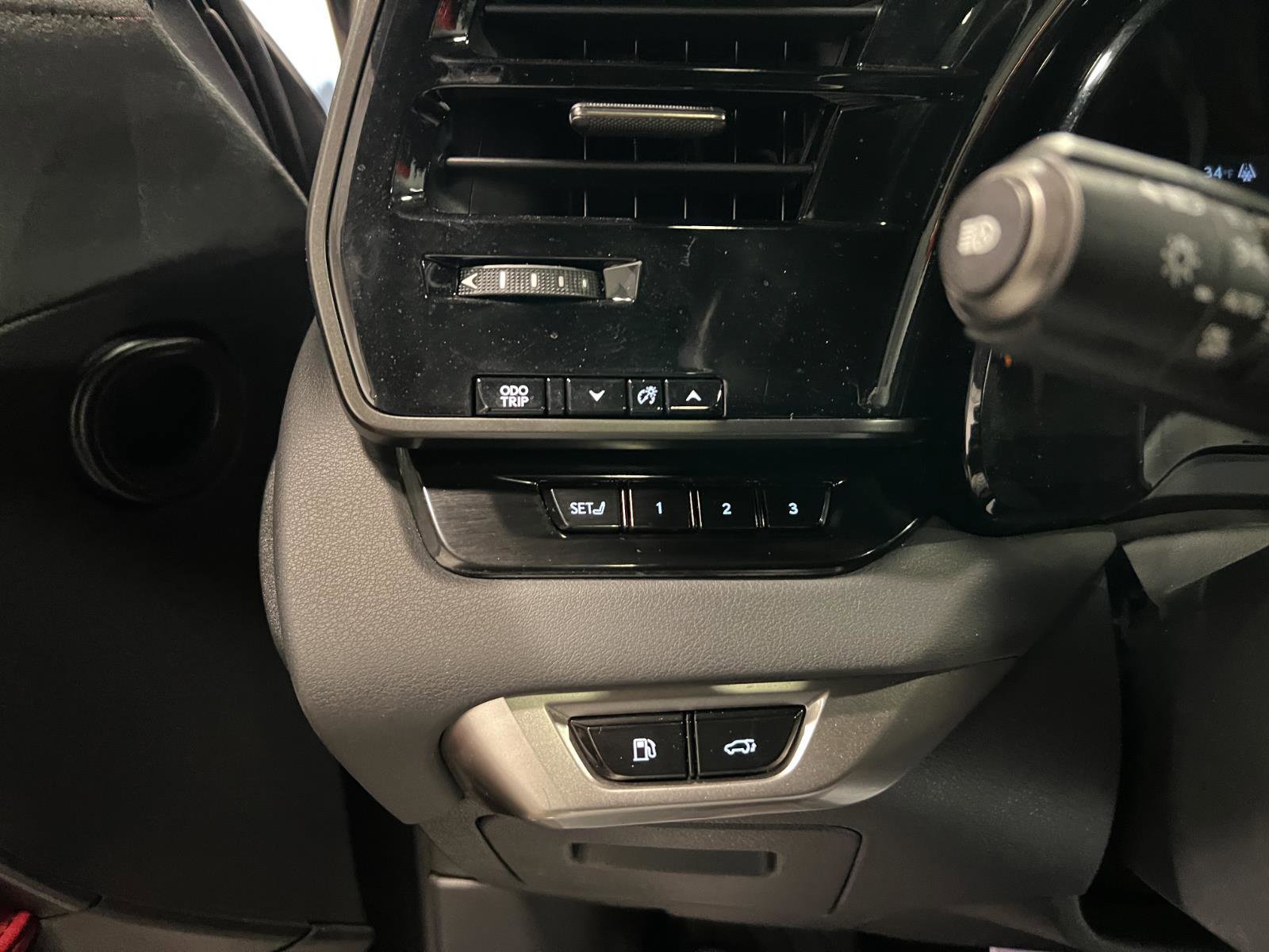 Used 2023 Lexus RX 350 F Sport w/ Accessory Package image 14