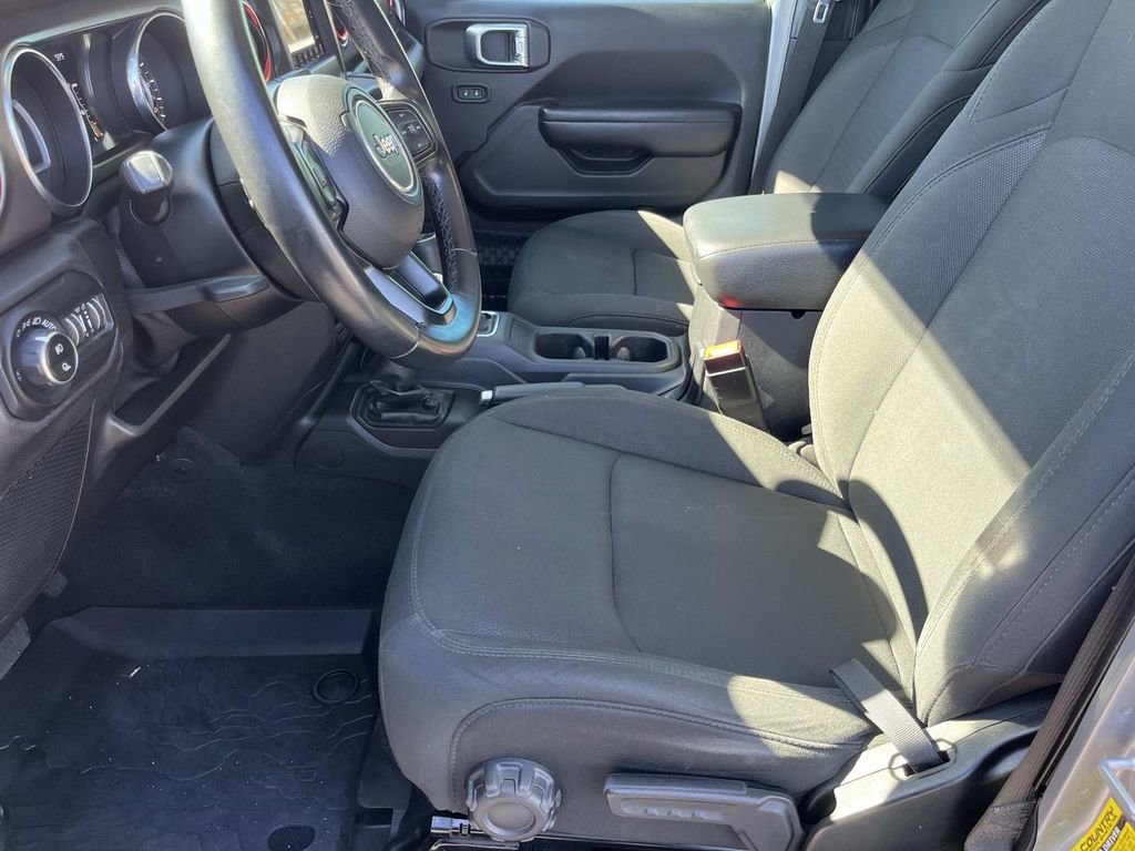 Used 2020 Jeep Gladiator Sport w/ Quick Order Package 24S image 13