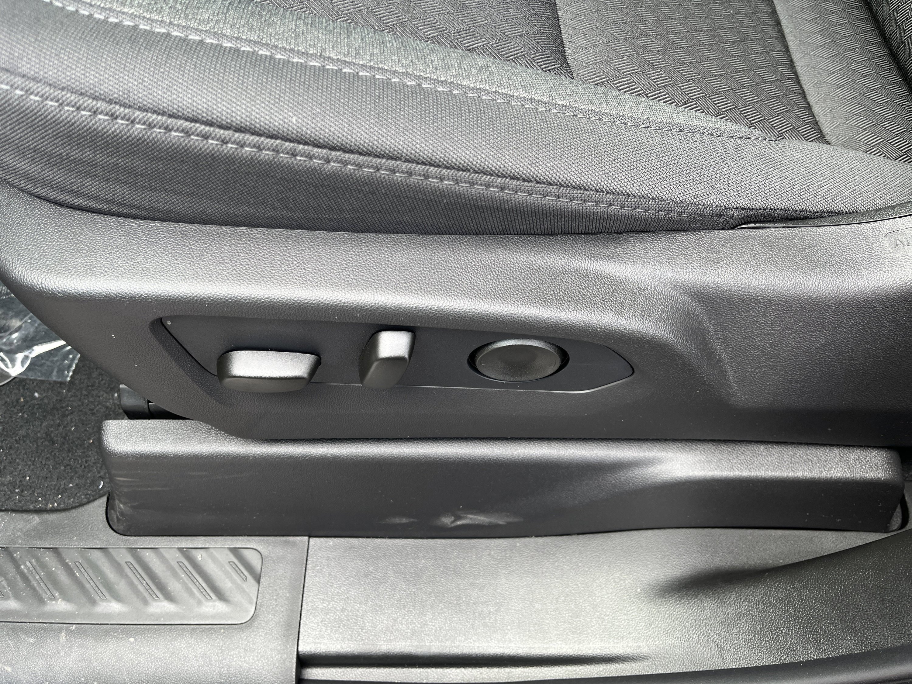 New 2026 Chevrolet Silverado 2500 Custom w/ Custom Convenience Package AWD/4WD image 13