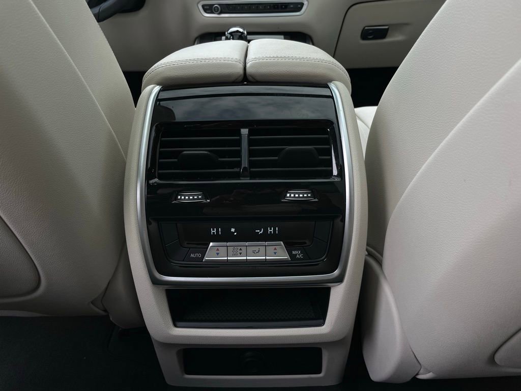 Used 2022 BMW X5 xDrive40i w/ Premium Package image 29