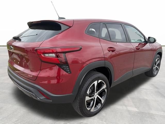 Used 2024 Chevrolet Trax RS w/ Driver Confidence Package image 5