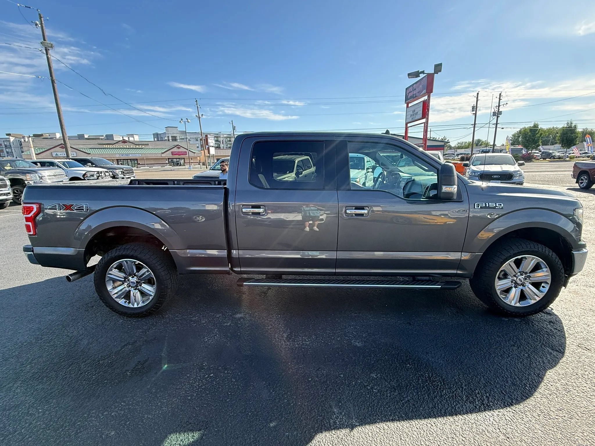 Used 2019 Ford F150 XLT w/ Equipment Group 302A Luxury AWD/4WD image 6
