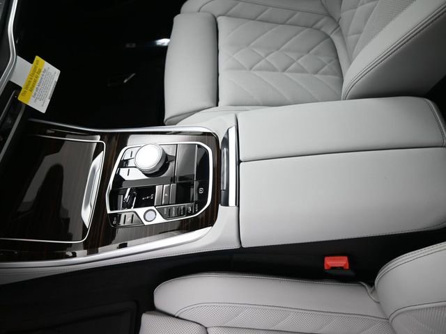 New 2026 BMW X5 xDrive40i image 9