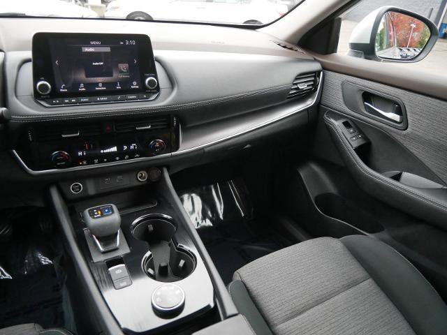 Certified 2021 Nissan Rogue SV image 14