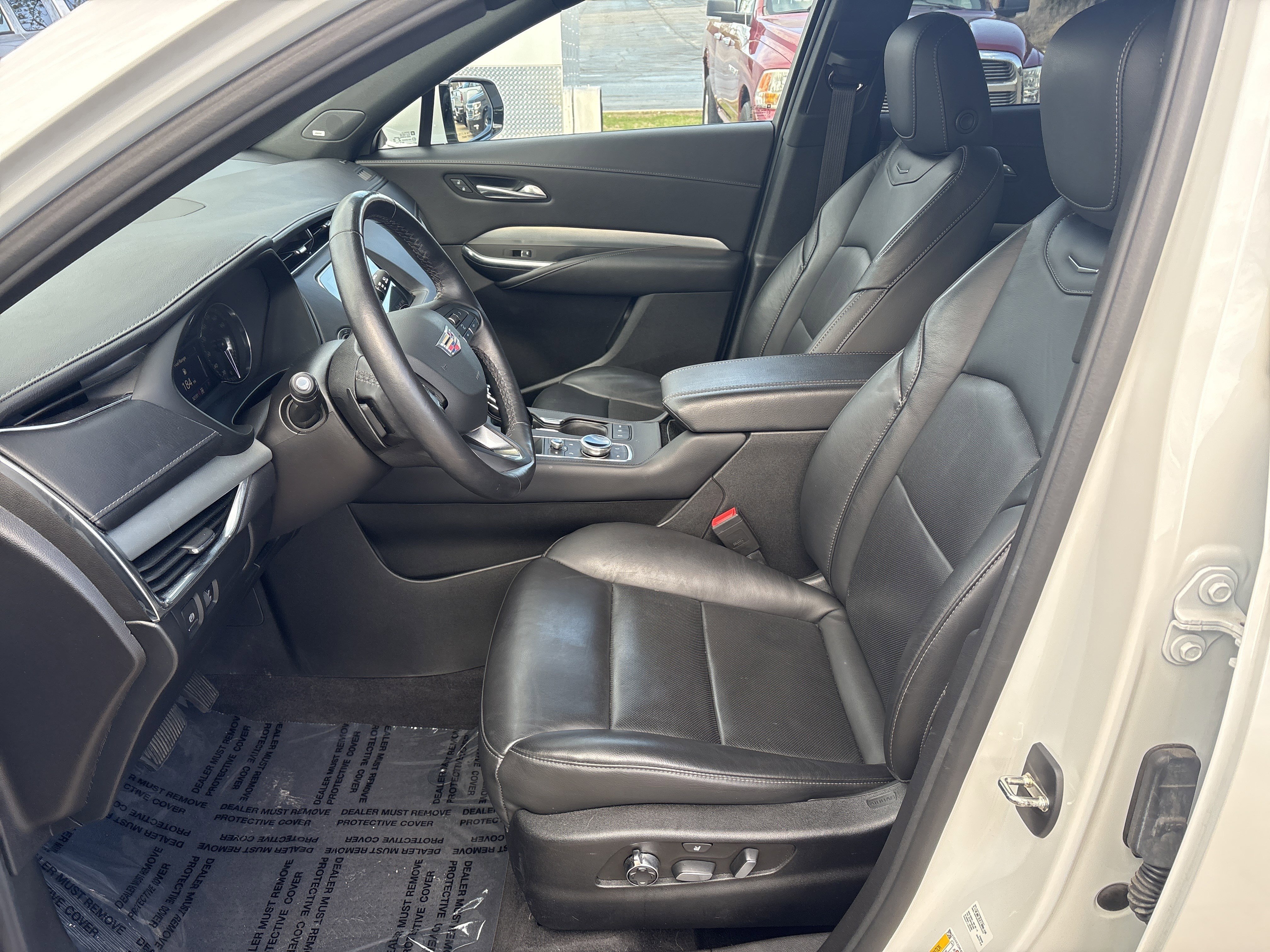 Used 2023 Cadillac XT4 Premium Luxury w/ Driver Assist Package image 11