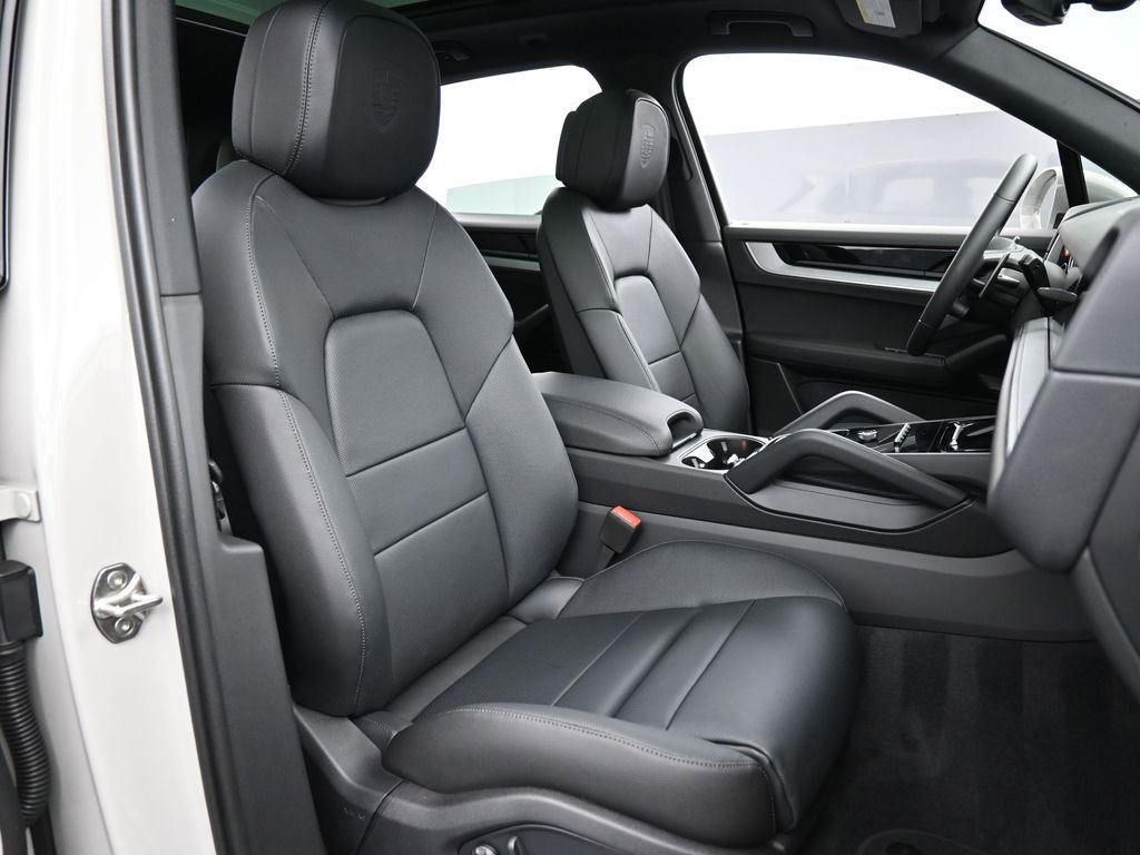 New 2026 Porsche Cayenne S image 31