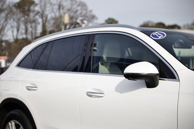 Used 2023 Mercedes-Benz GLC 300 GLC 300 image 10