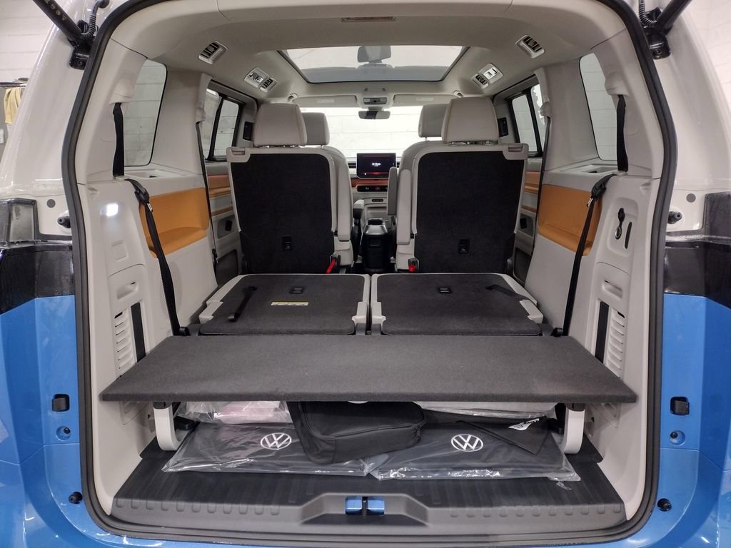 New 2025 Volkswagen ID. Buzz 1st Edition image 19